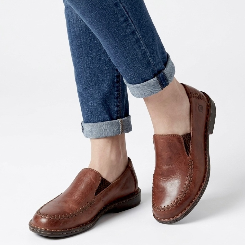BORN Cognac Brown Leather Slip On Loafer Whipstitch Patina Moccasin Comfort Shoe